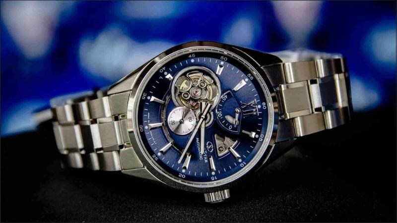 Đồng hồ cơ sẽ không cần phải thay pin như đồng hồ Quartz Đồng hồ cơ sẽ không cần phải thay pin như đồng hồ Quartz