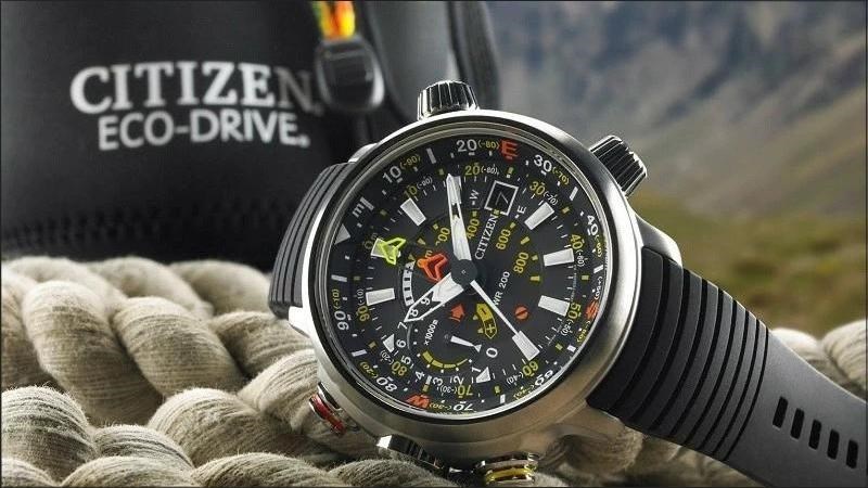Đồng hồ Eco-Drive được sạc đầy năng lượng sẽ sử dụng được từ 6 - 12 tháng Đồng hồ Eco-Drive được sạc đầy năng lượng sẽ sử dụng được từ 6 - 12 tháng