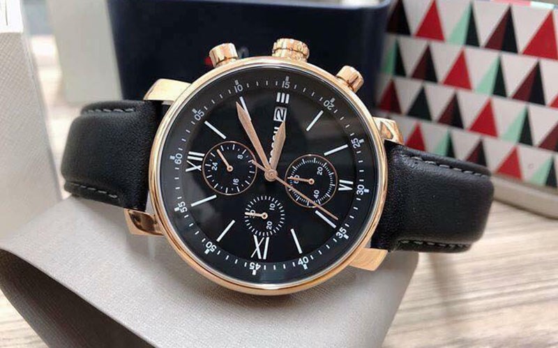 Fossil là một trong những thương hiệu đồng hồ nổi tiếng với thiết kế độc đáo