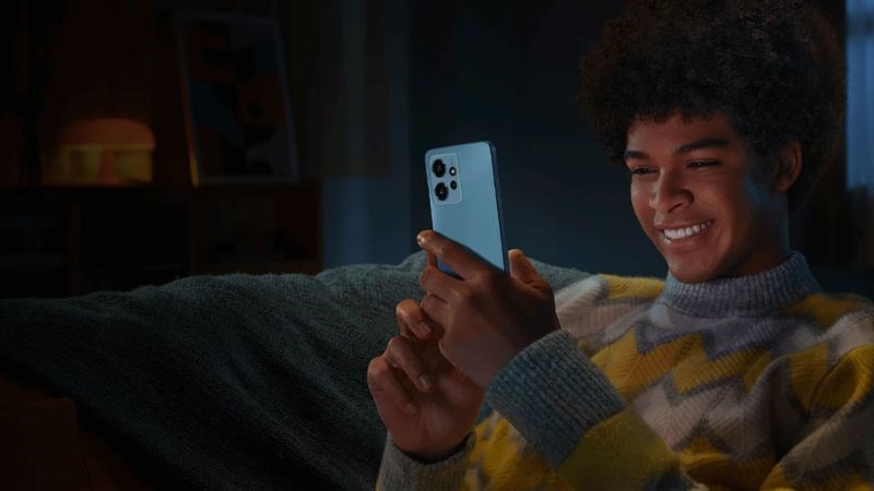 Vi&ecirc;n pin khủng l&ecirc;n tới 5000mAh k&eacute;o d&agrave;i thời gian sử dụng