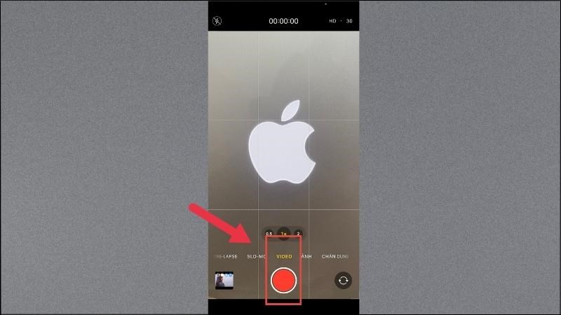 Khởi động ứng dụng Camera > Chọn chế độ Video