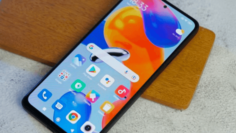 Màn hình AMOLED hiển thị màu sắc cực chi tiết và sắc nét Màn hình AMOLED hiển thị màu sắc cực chi tiết và sắc nét