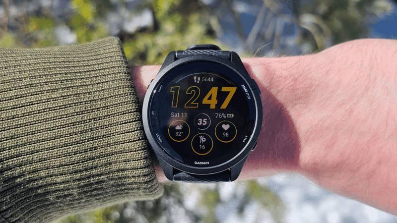 Th&aacute;ng 4/2023 ch&iacute;nh thức ra mắt đồng hồ Garmin Forerunner 265 Music