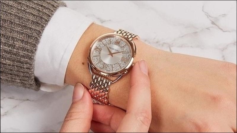 Đ&aacute; c&oacute; độ trong suốt tốt v&agrave; khả năng kh&uacute;c xạ &aacute;nh s&aacute;ng cao