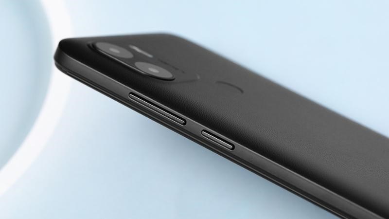 Kh&ocirc;ng gian lưu trữ rộng r&atilde;i với RAM 3GB