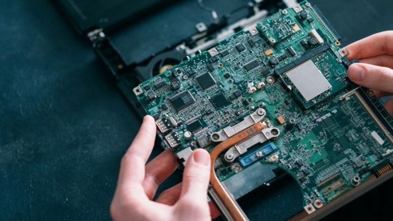 Mainboard gi&uacute;p laptop được vận h&agrave;nh 