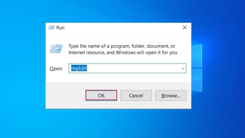 Nhấn Windows + R > Nhập regedit > Nhấn Ok 
