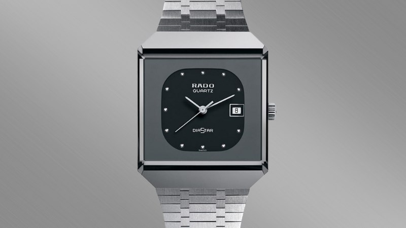 Rado Diastar Rado c&oacute; thiết kế mặt vu&ocirc;ng rất tinh xảo, tỉ mỉ 