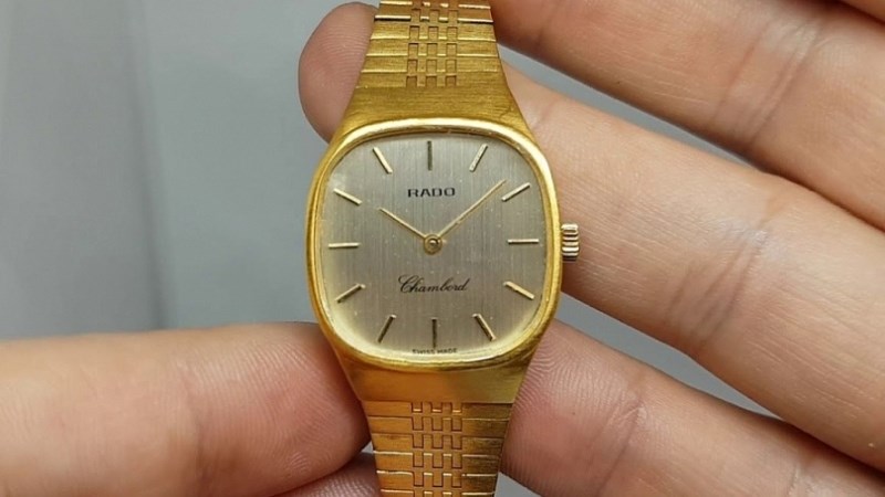 Đồng hồ Rado cổ c&oacute; mức gi&aacute; dao động từ 4.000.000 đồng đến 100.000.000 đồng