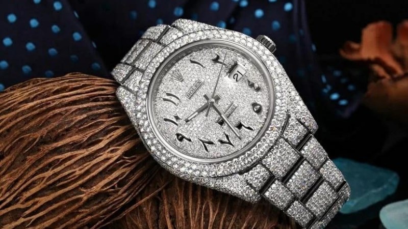Đồng hồ Rolex nam đ&iacute;nh đ&aacute; full mặt g&oacute;p phần tạo n&ecirc;n sự ho&agrave;n mỹ