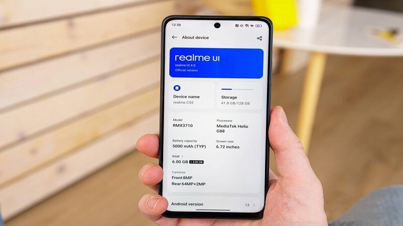 Trong mức gi&aacute; rẻ, realme vẫn trang bị cho sản phẩm của m&igrave;nh RAM v&agrave; ROM lớn