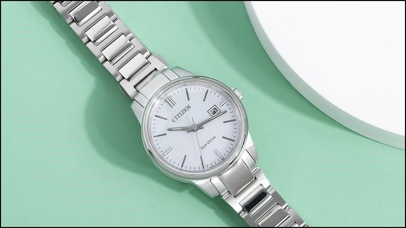 Đồng hồ Citizen Eco-Drive có tấm panel cảm biến dưới Bezel sản phẩm