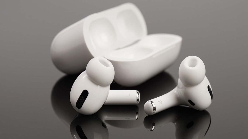 Micro Airpod bị nhỏ c&oacute; thể do nhiều nguy&ecirc;n nh&acirc;n kh&aacute;c nhau g&acirc;y ra 