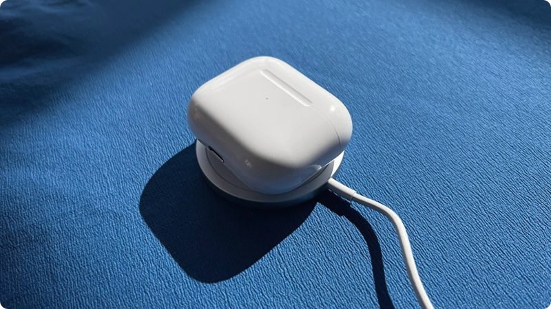 Cắm sạc cho AirPods