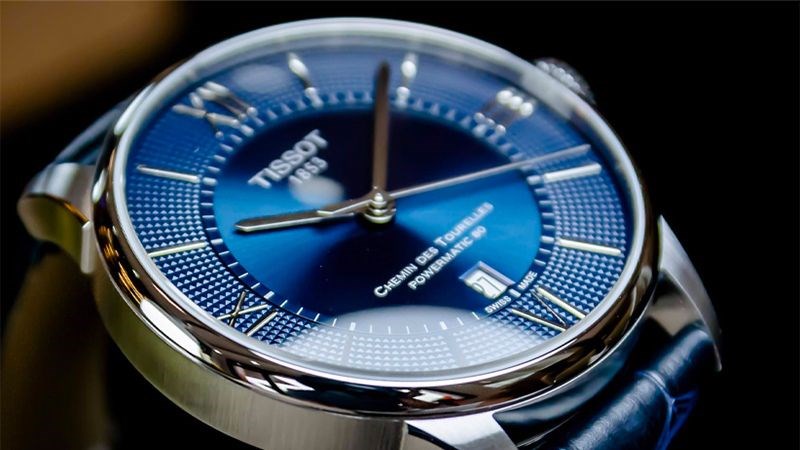 Đồng hồ Tissot c&oacute; mặt k&iacute;nh l&agrave;m từ Sapphire c&oacute; độ chống xước cao