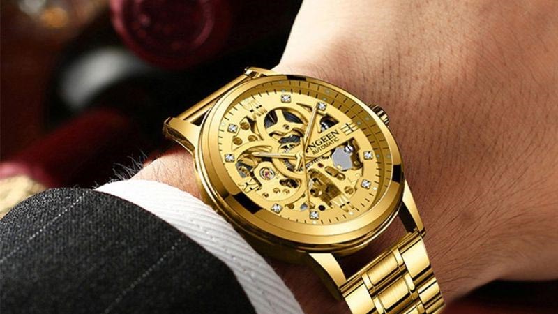 Đồng hồ cơ lộ m&aacute;y Fngeen được l&agrave;m từ những vật liệu bền bỉ