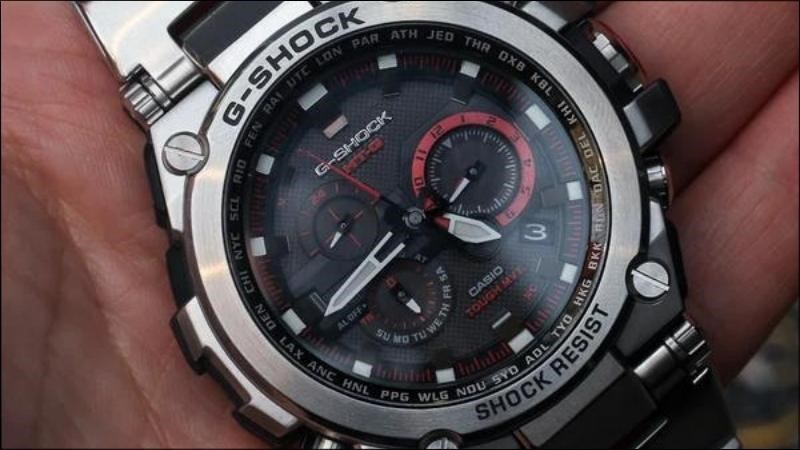 Sản phẩm c&oacute; phần vỏ v&agrave; d&acirc;y được l&agrave;m bằng kim loại đặc biệt kh&aacute;c 