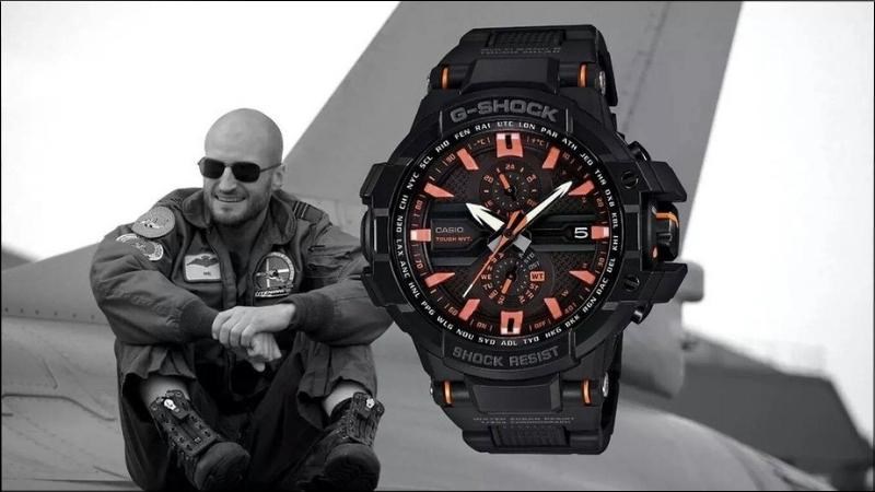 Thiết kế m&agrave;u đen v&agrave; c&aacute;c họa tiết, đường n&eacute;t cứng c&aacute;p, chắc chắn