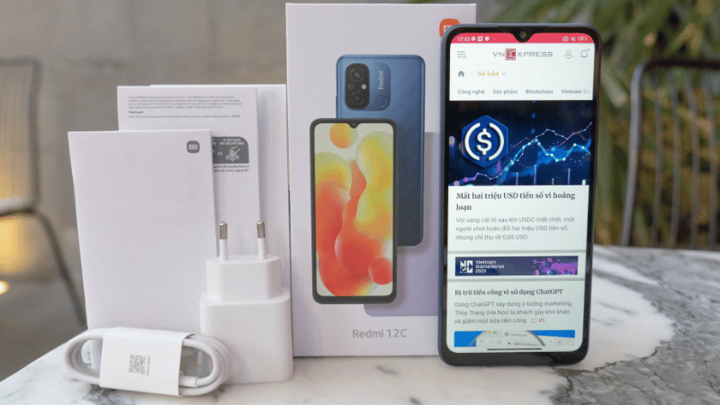 Redmi 12C sạc nhanh 10W, c&ograve;n Redmi 12 sạc nhanh 18W