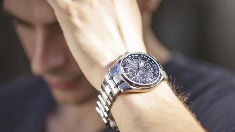 Citizen H500 được b&aacute;n với mức gi&aacute; từ 6.000.000 - 11.000.000đ