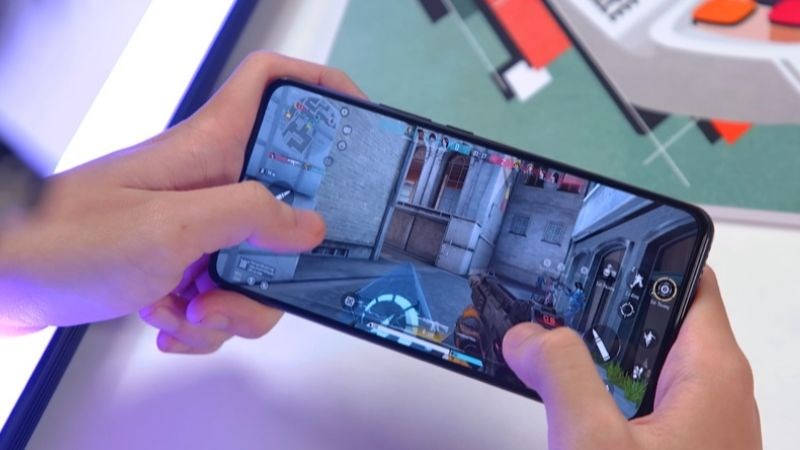 Chơi game cực chiến tr&ecirc;n điện thoại Xiaomi 12T 5G 256GB