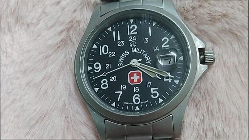 Swiss Military Đồng hồ Swiss Military có thiết kế mạnh mẽ, độc đáo đạt độ bền bỉ cao