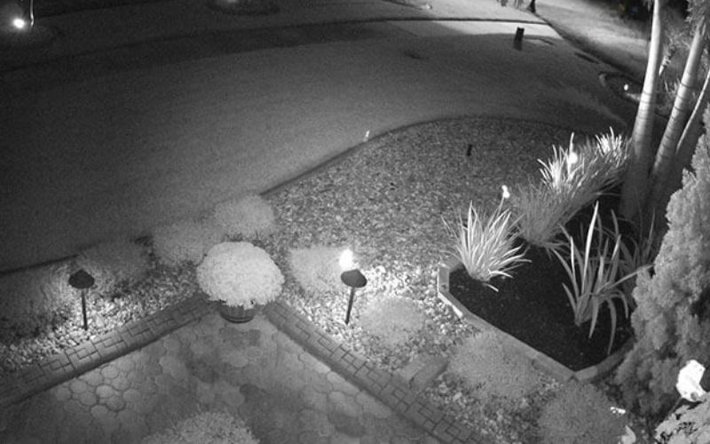 Camera hồng ngo&agrave;i c&oacute; khả năng quan s&aacute;t ban đ&ecirc;m cực tốt d&ugrave; trong điều kiện thiếu &aacute;nh s&aacute;ng