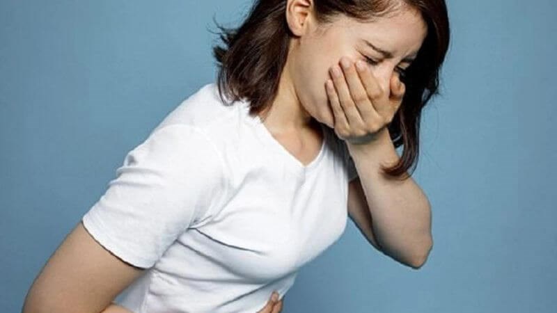 Khi xuất hiện nôn, người bệnh nên đến các cơ sở y tế Khi xuất hiện nôn, người bệnh nên đến các cơ sở y tế