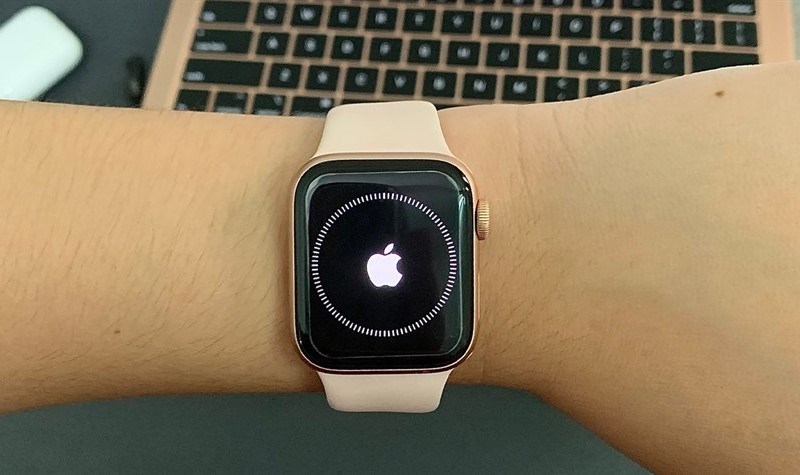 Chọn v&agrave;o Thiết lập như Apple Watch mới để 2 thiết bị được kết nối với nhau