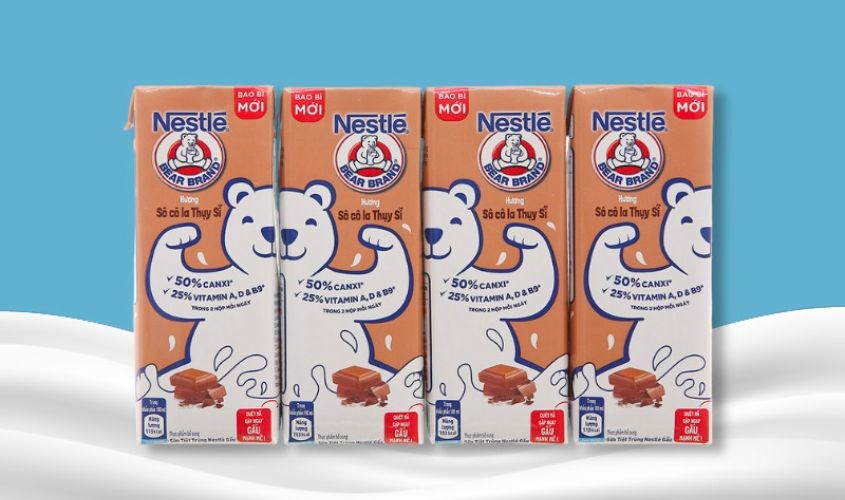 Thùng 48 hộp sữa tiệt trùng Nestlé NutriStrong có đường hương socola 180 ml (từ 1 tuổi)