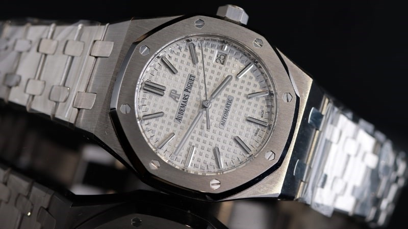 Thương hiệu đồng hồ Thụy Sỹ đi tiên phong trong chiếc đồng hồ mỏng nhất thế giới Thương hiệu đồng hồ Thụy Sỹ đi tiên phong trong chiếc đồng hồ mỏng nhất thế giới