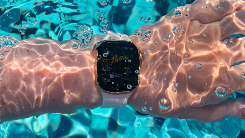 Nước khiến c&aacute;c linh kiện b&ecirc;n trong bị hỏng hoặc ngắt kết nối