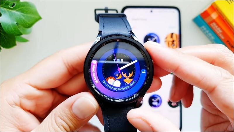 Trung t&acirc;m đồng hồ l&agrave; biểu tượng động vật đang ngủ biểu thị cho giấc ngủ của bạn