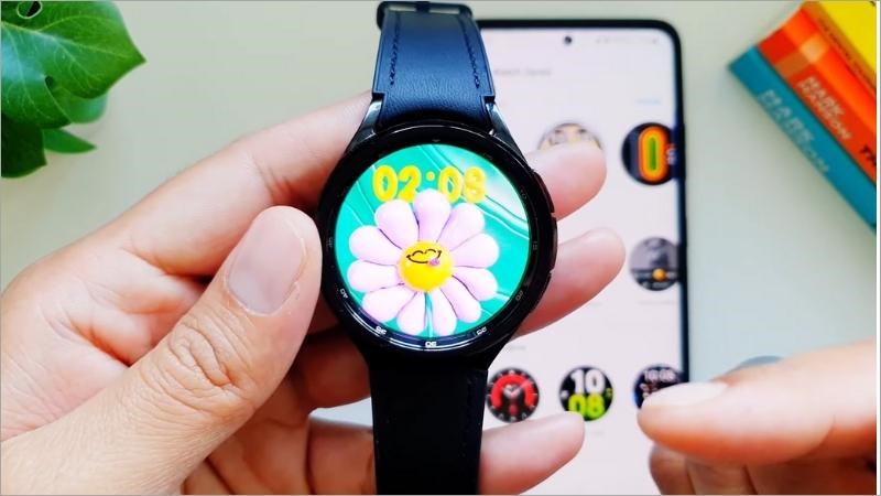 Mẫu mặt Funny faces được thiết kế vui nhộn với nhiều kiểu d&aacute;ng kh&aacute;c nhau 