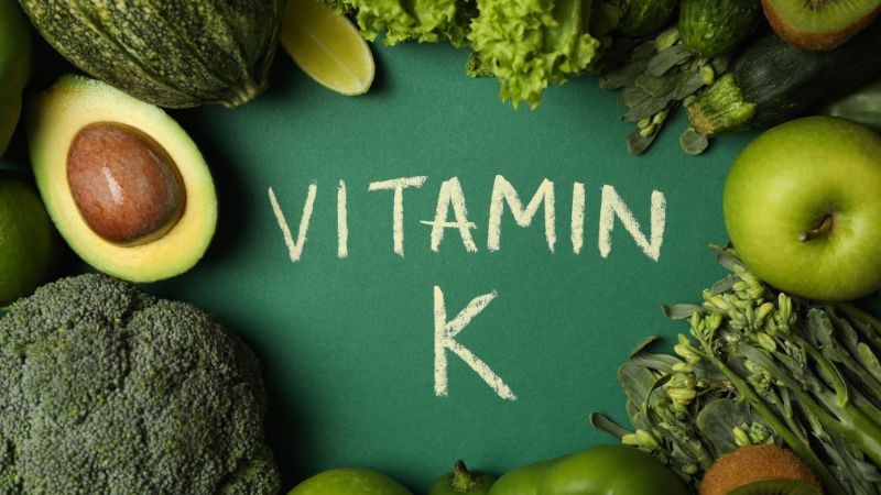 Vitamin K có nhiều trong các loại rau củ màu xanh 