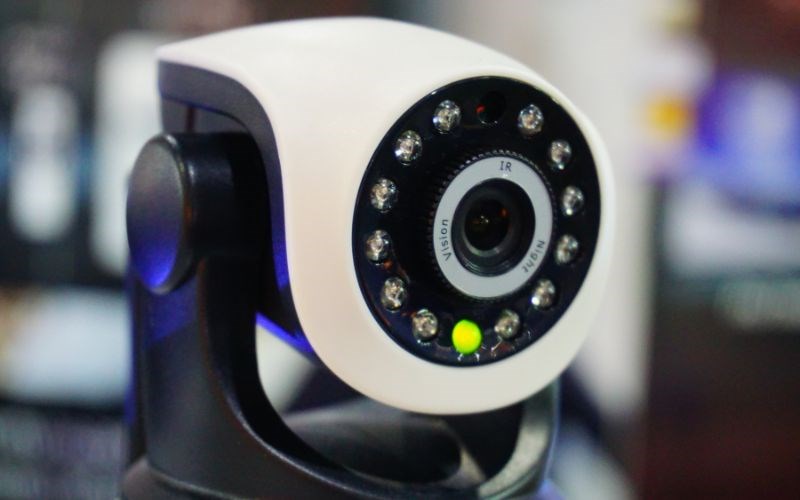 Camera IP dùng để quan sát và ghi lại hình ảnh Camera IP dùng để quan sát và ghi lại hình ảnh