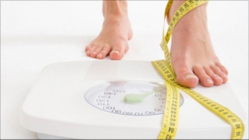 Duy trì cân nặng hợp lý sẽ giúp cân bằng hormone