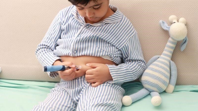 Ba mẹ bệnh tiểu đường có nguy cơ di truyền cho con