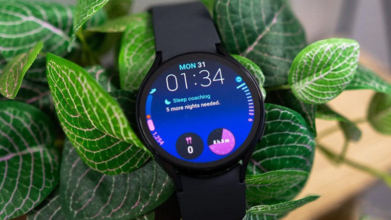 Mặt đồng hồ Infor Board trang bị t&iacute;nh năng huấn luyện giấc ngủ v&agrave; tập luyện cuối c&ugrave;ng