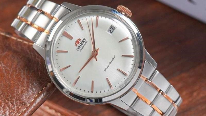 Đồng hồ Orient với thiết kế sang trọng v&agrave; qu&yacute; ph&aacute;i