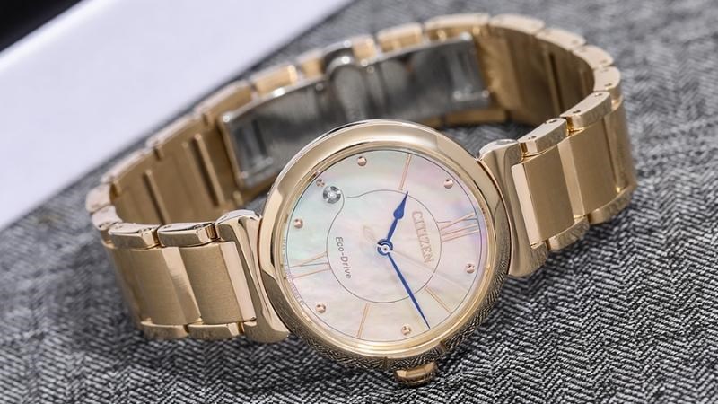 Đồng hồ Citizen với thiết kế thanh lịch hợp cho cả nam v&agrave; nữ