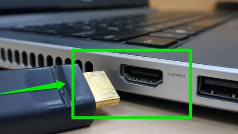 Kiểm tra d&acirc;y nối m&agrave;n h&igrave;nh gi&uacute;p x&aacute;c định nguy&ecirc;n nh&acirc;n g&acirc;y lỗi khởi động chậm