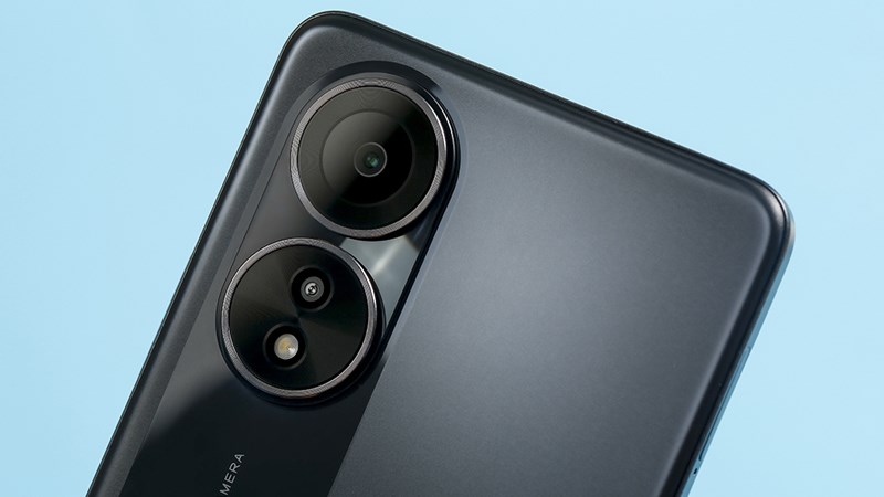 Thoải m&aacute;i chụp ảnh tự sướng hoặc gọi video với chất lượng r&otilde; n&eacute;t