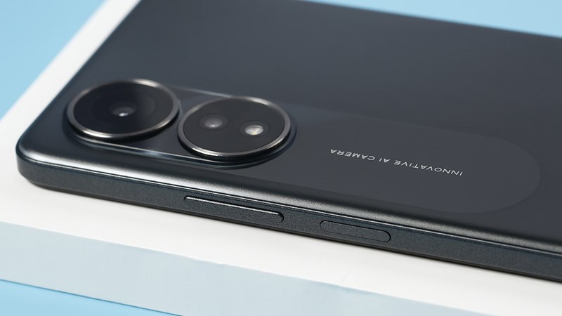 M&aacute;y được t&iacute;ch hợp c&ocirc;ng nghệ sạc SuperVOOC do OPPO độc quyền