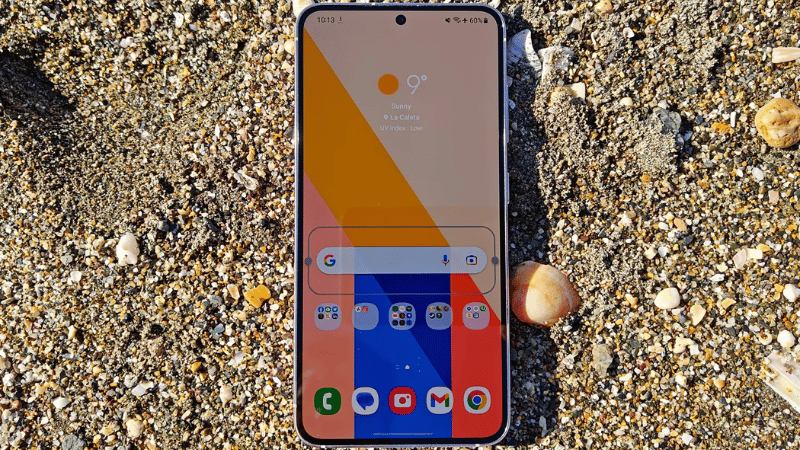 Cả 2 chiếc điên thoại đều sở hữu tần số quét 120Hz cho trải nghiệm vuốt chạm mượt mà Cả 2 chiếc điên thoại đều sở hữu tần số quét 120Hz cho trải nghiệm vuốt chạm mượt mà