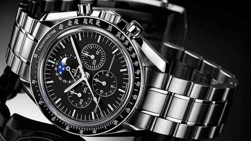 Omega Speedmaster Professional Moonphase thiết kế độc đ&aacute;o
