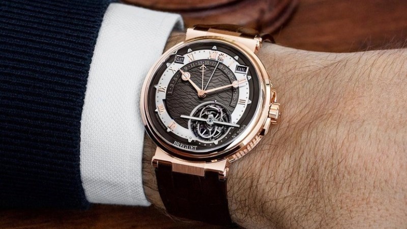 Thương hiệu Breguet với c&aacute;c thiết kế v&ocirc; c&ugrave;ng tinh xảo
