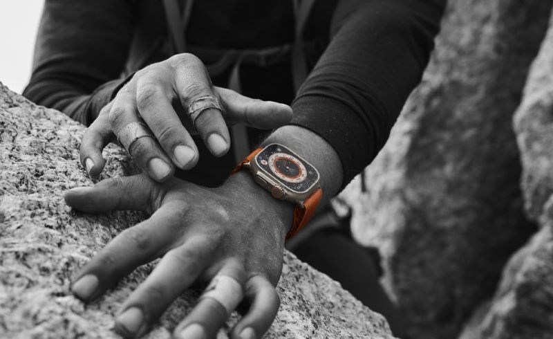 T&iacute;nh năng Double Tap chỉ c&oacute; tr&ecirc;n Apple Watch Ultra 2