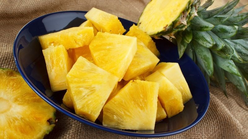 Dứa là trái cây giàu vitamin A, C và K