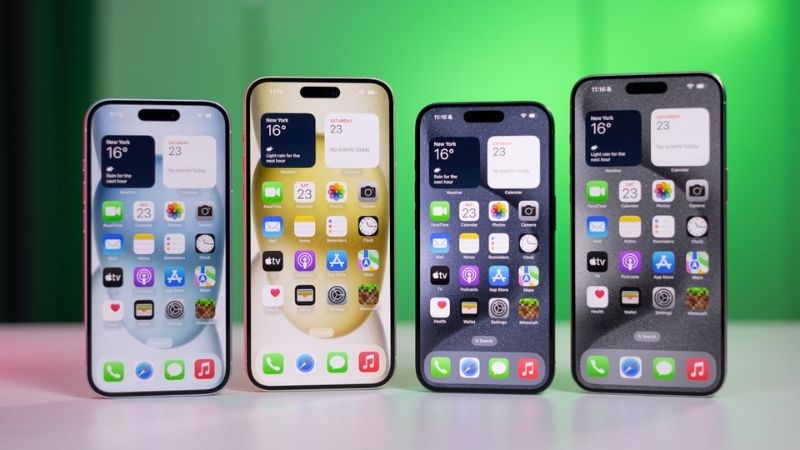Phone 15 Plus và iPhone 15 Pro Max có trọng lượng nặng hơn so với hai phiên bản còn lại Phone 15 Plus và iPhone 15 Pro Max có trọng lượng nặng hơn so với hai phiên bản còn lại
